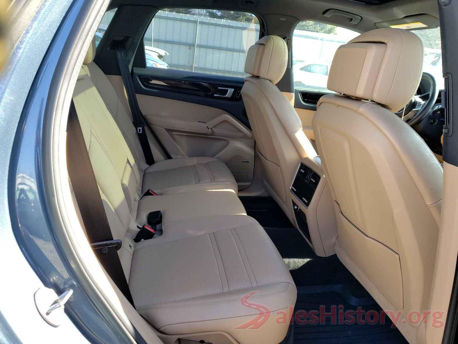 WP1AA2AY7KDA06082 2019 PORSCHE CAYENNE