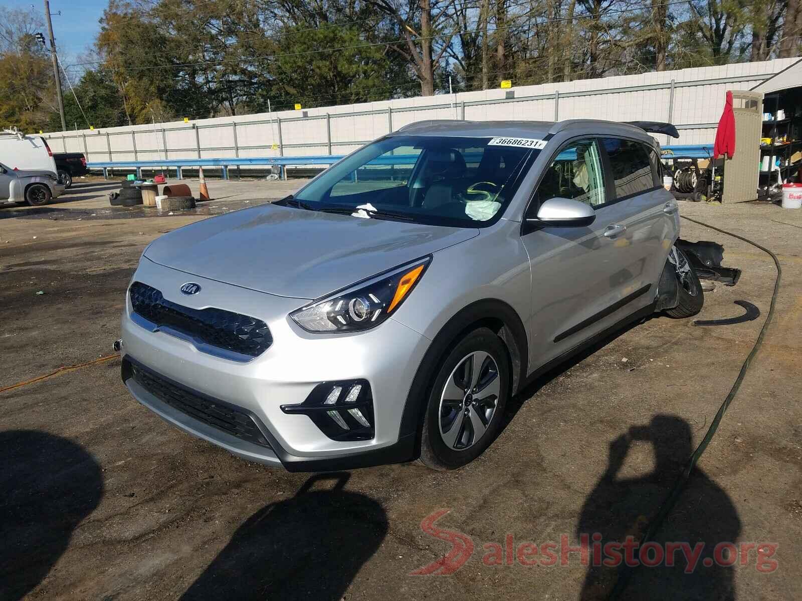 KNDCB3LC2L5396051 2020 KIA NIRO