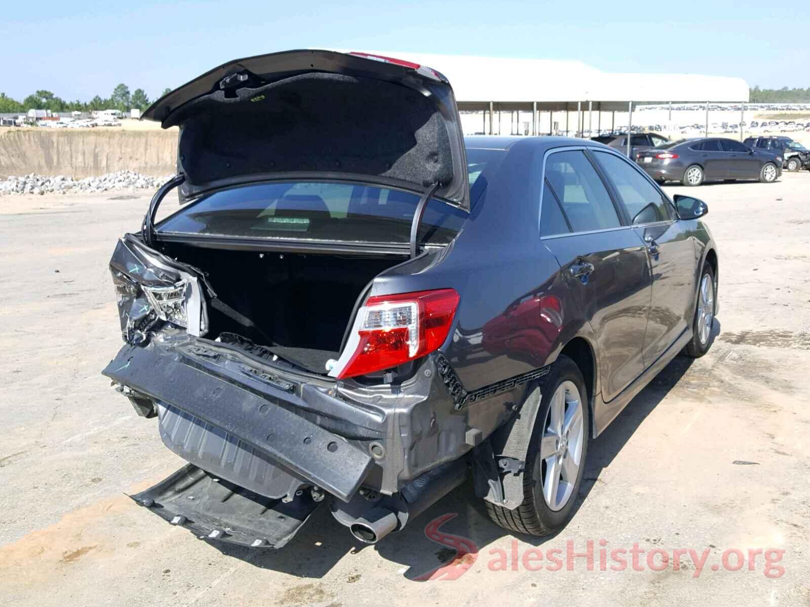 4T1BF1FK0DU705588 2013 TOYOTA CAMRY