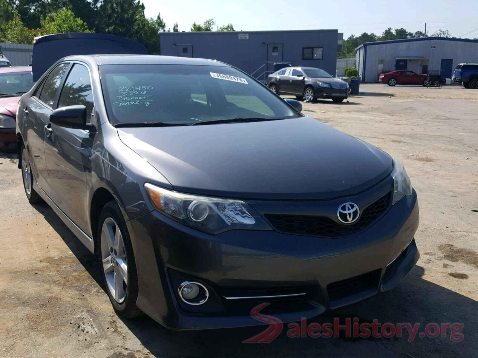 4T1BF1FK0DU705588 2013 TOYOTA CAMRY