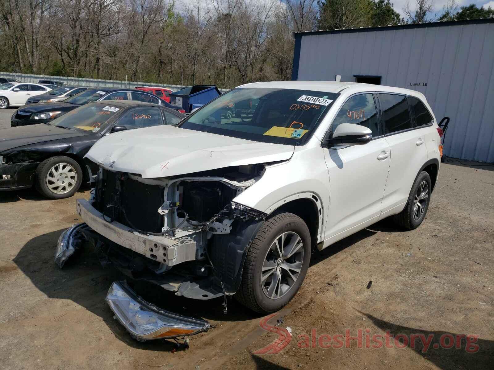 5TDZARFH3HS025540 2017 TOYOTA HIGHLANDER