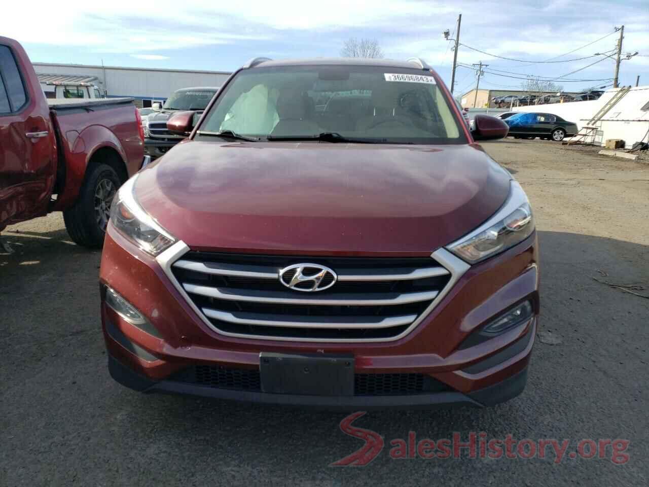 KM8J3CA41JU624197 2018 HYUNDAI TUCSON