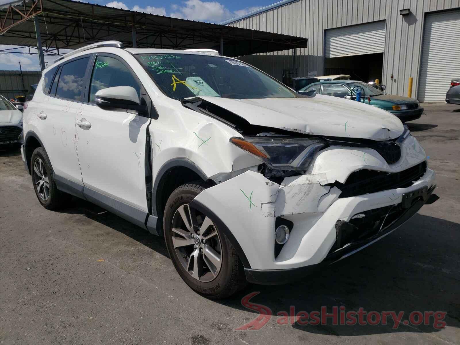 2T3RFREV1GW506392 2016 TOYOTA RAV4