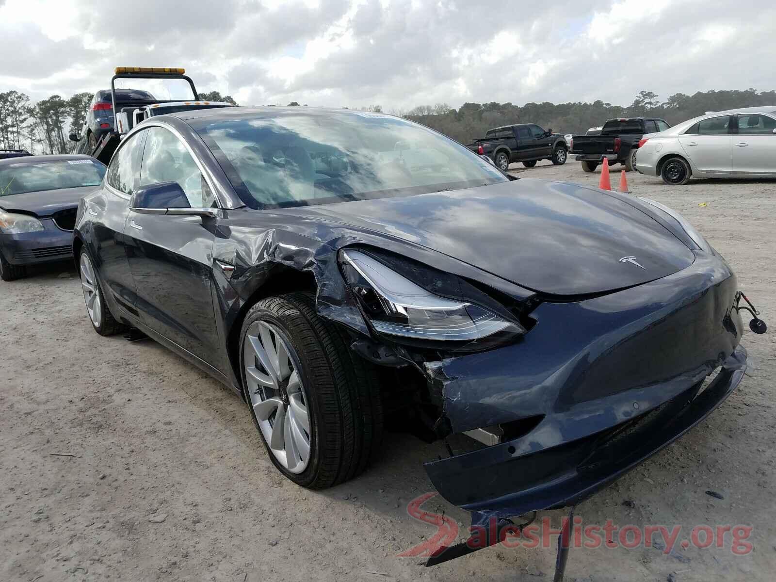 5YJ3E1EB5JF188662 2018 TESLA MODEL 3