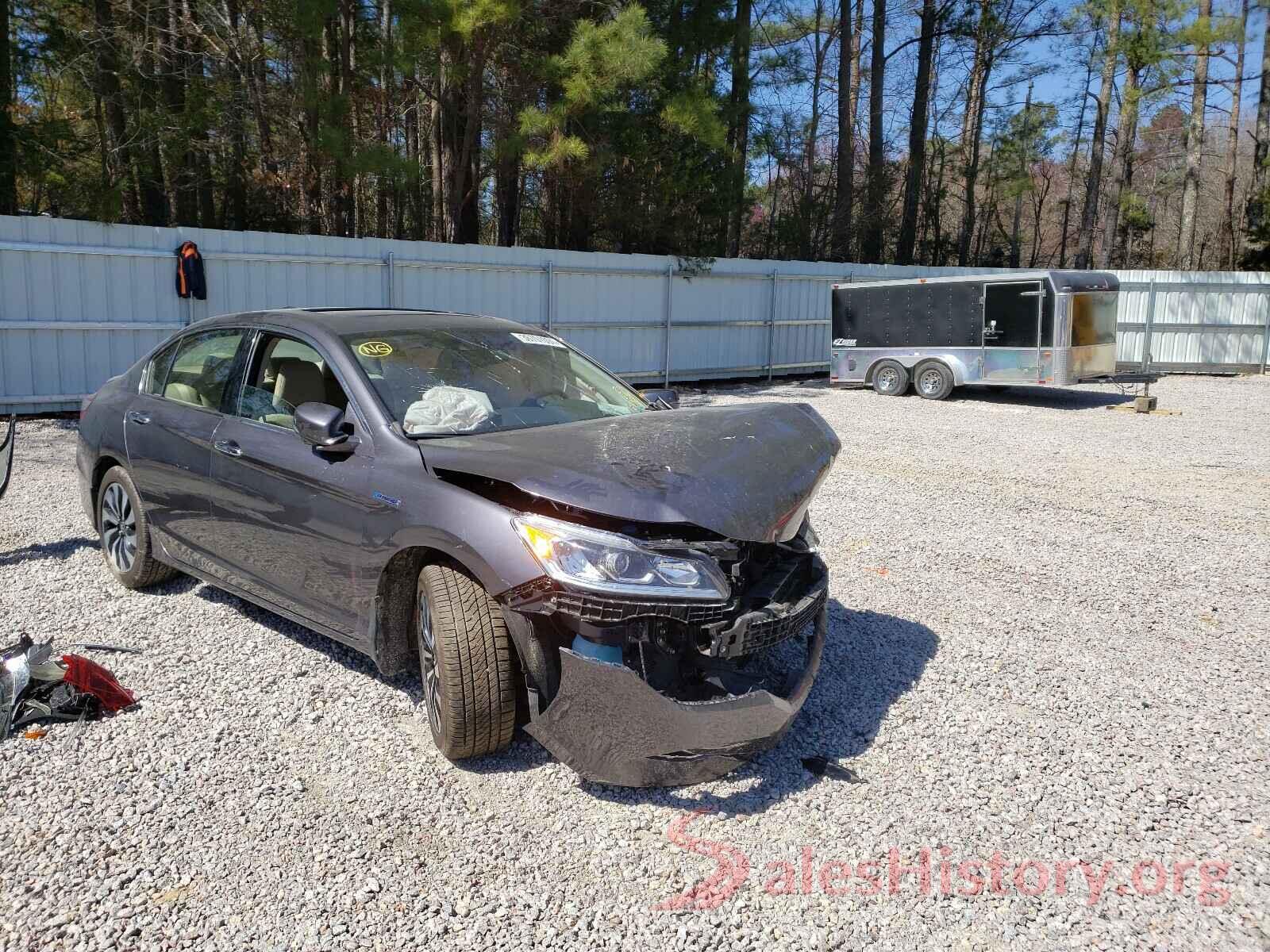 JHMCR6F56HC026717 2017 HONDA ACCORD