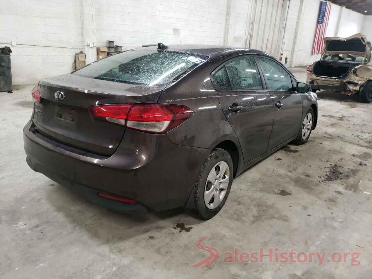 3KPFK4A77HE011667 2017 KIA FORTE