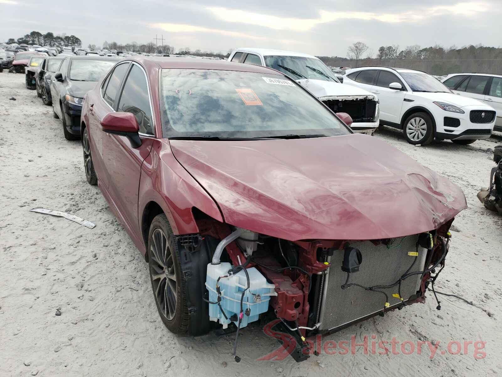 4T1B11HK6JU547829 2018 TOYOTA CAMRY