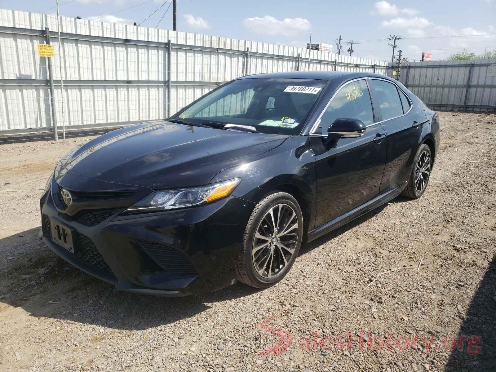 4T1B11HK7JU573307 2018 TOYOTA CAMRY