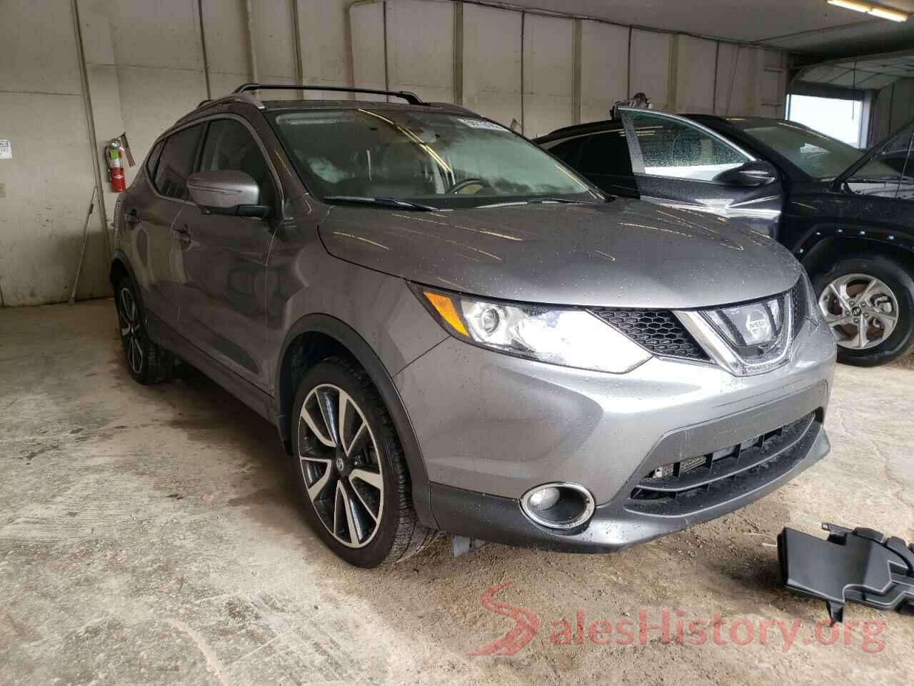 JN1BJ1CR0HW108037 2017 NISSAN ROGUE