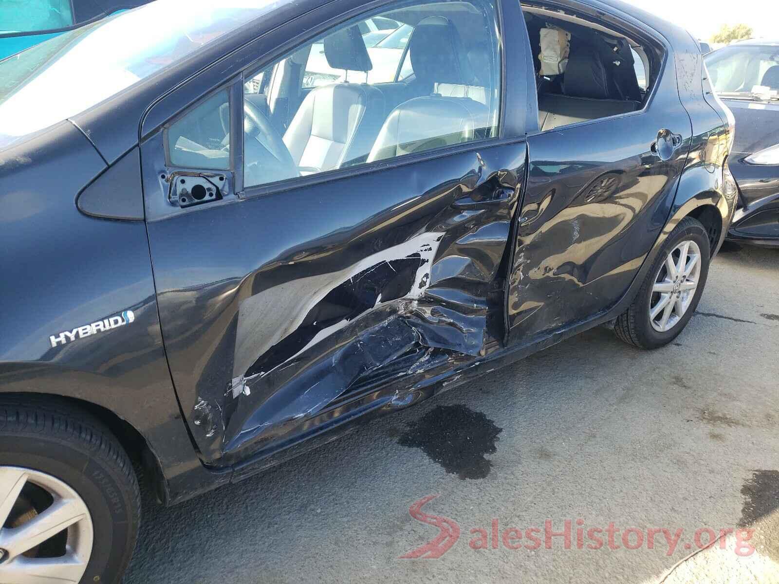 JTDKDTB33G1133832 2016 TOYOTA PRIUS