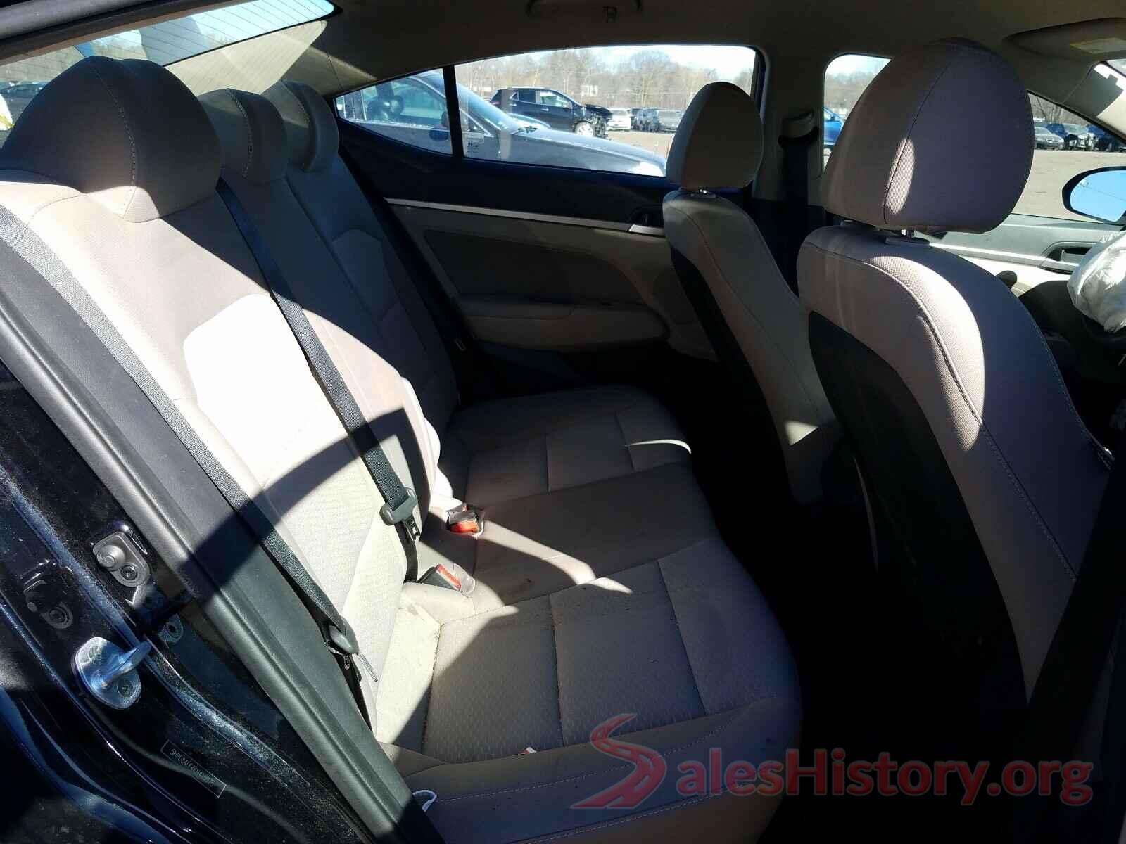 5NPD84LF4KH415975 2019 HYUNDAI ELANTRA