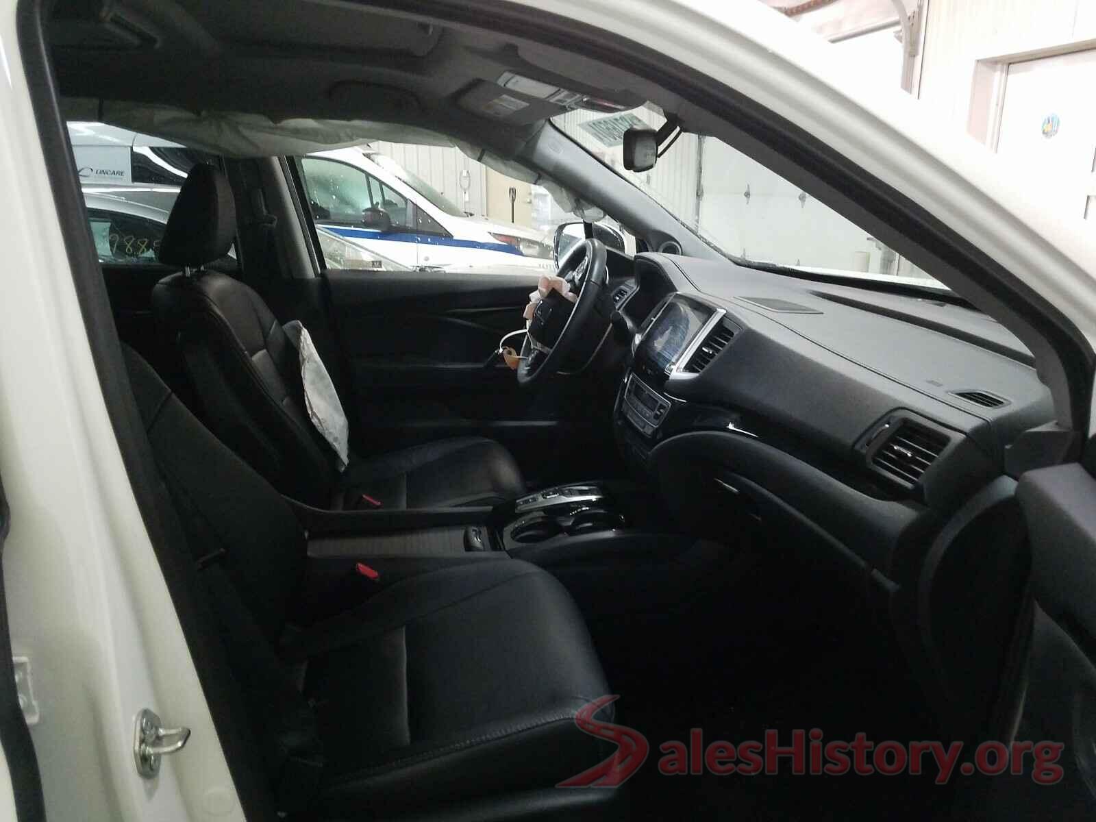 5FNYF6H98JB037825 2018 HONDA PILOT