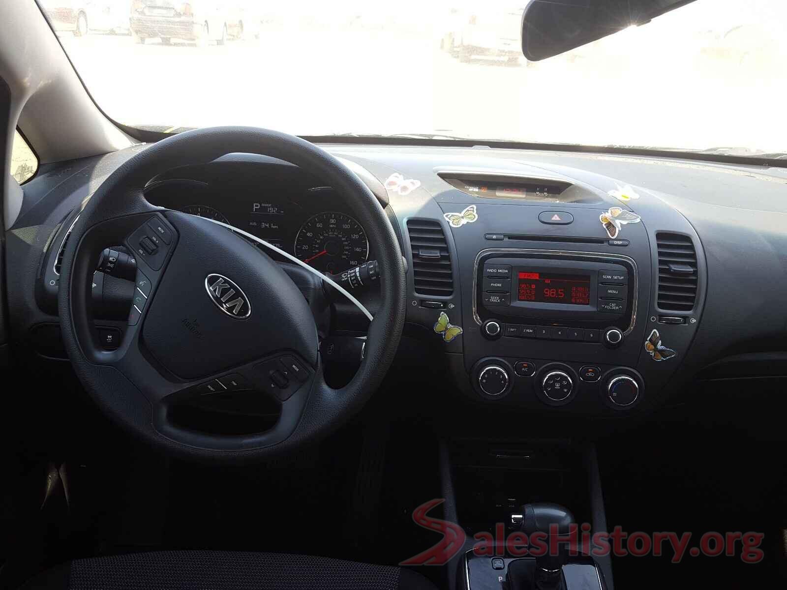 KNAFK5A83H5679411 2017 KIA FORTE