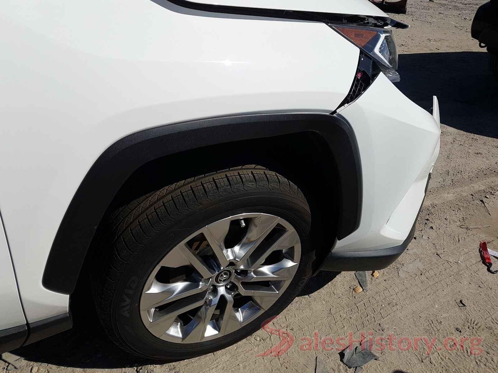 JTMC1RFV0KD014803 2019 TOYOTA RAV4