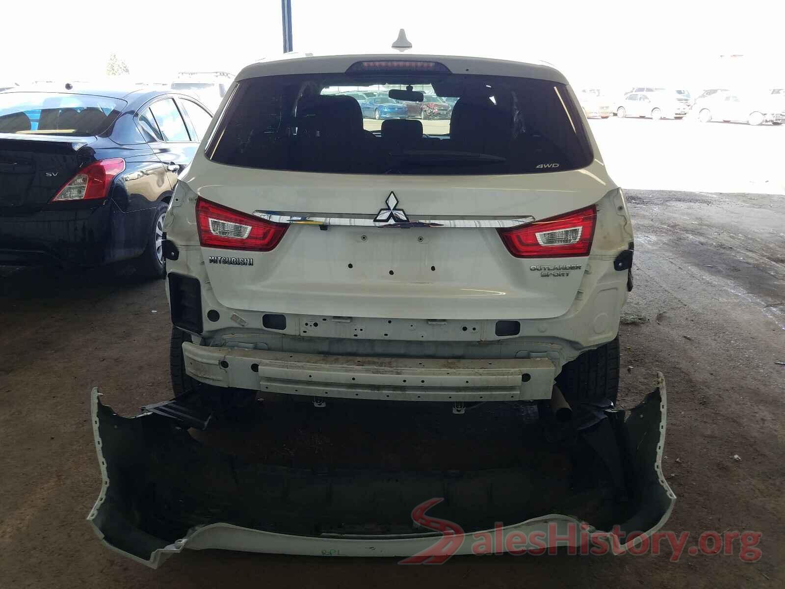 JA4AR3AU6JZ008463 2018 MITSUBISHI OUTLANDER