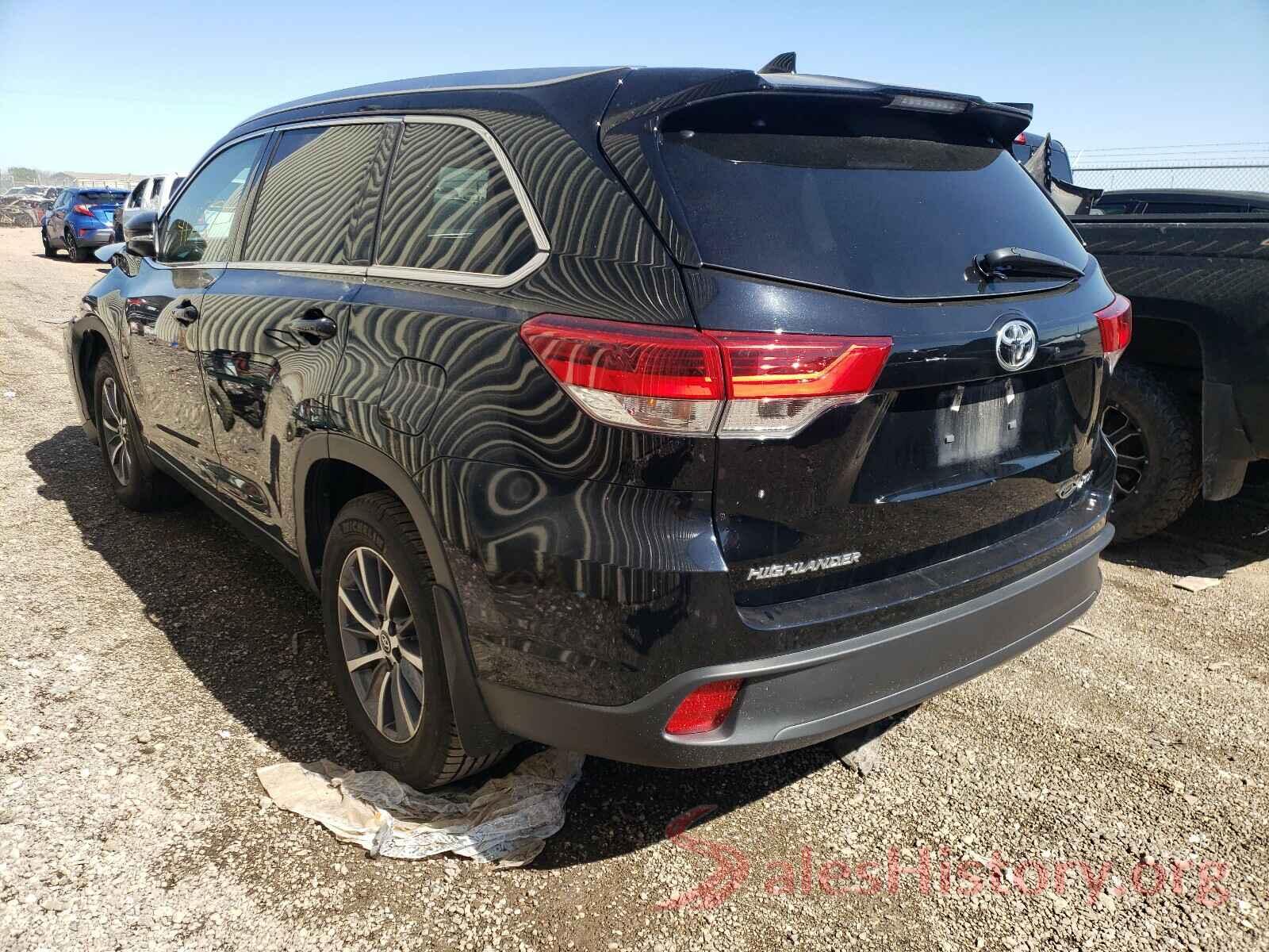 5TDKZRFH2JS529755 2018 TOYOTA HIGHLANDER