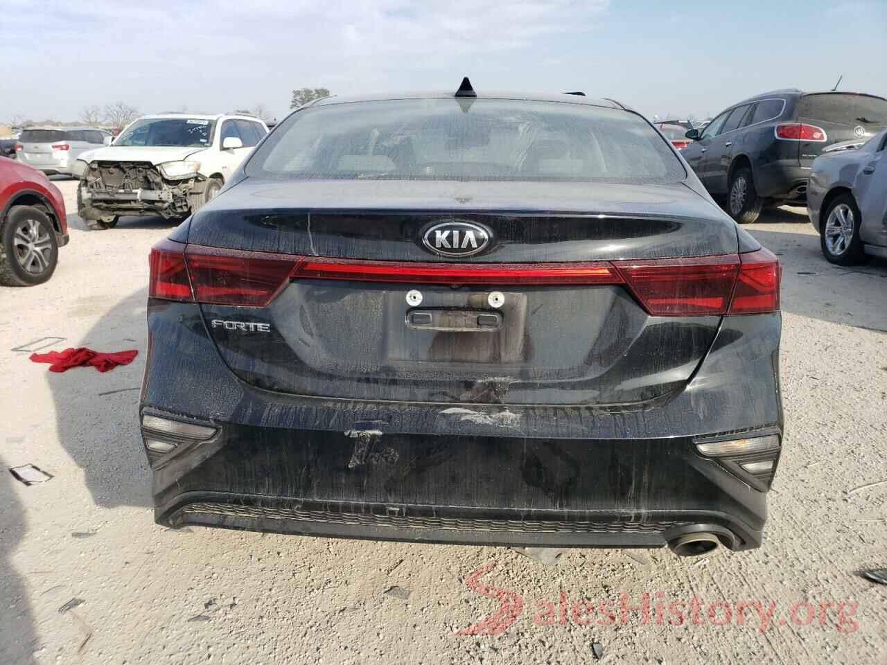 3KPF24AD4KE030142 2019 KIA FORTE