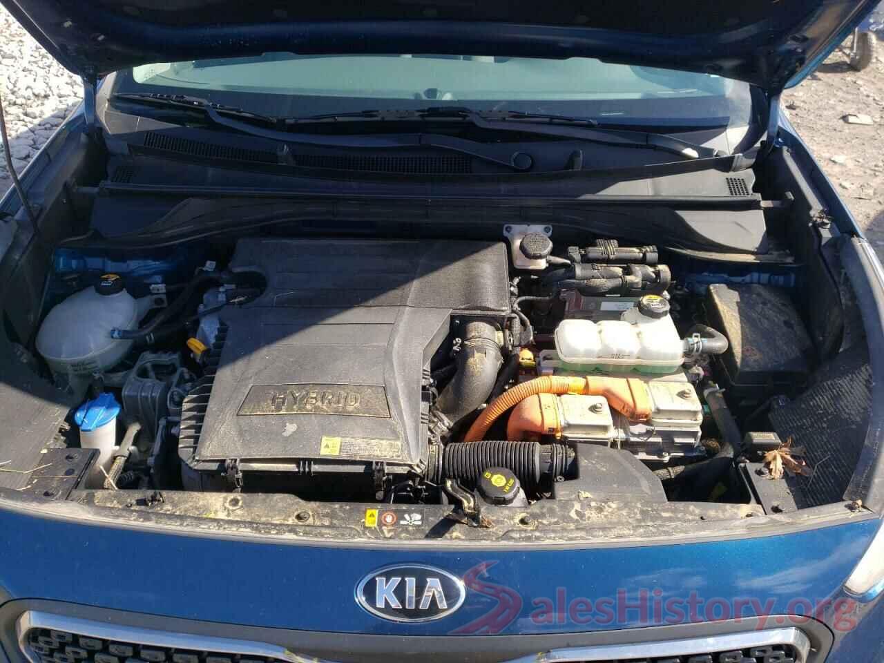 KNDCB3LC8J5201227 2018 KIA NIRO