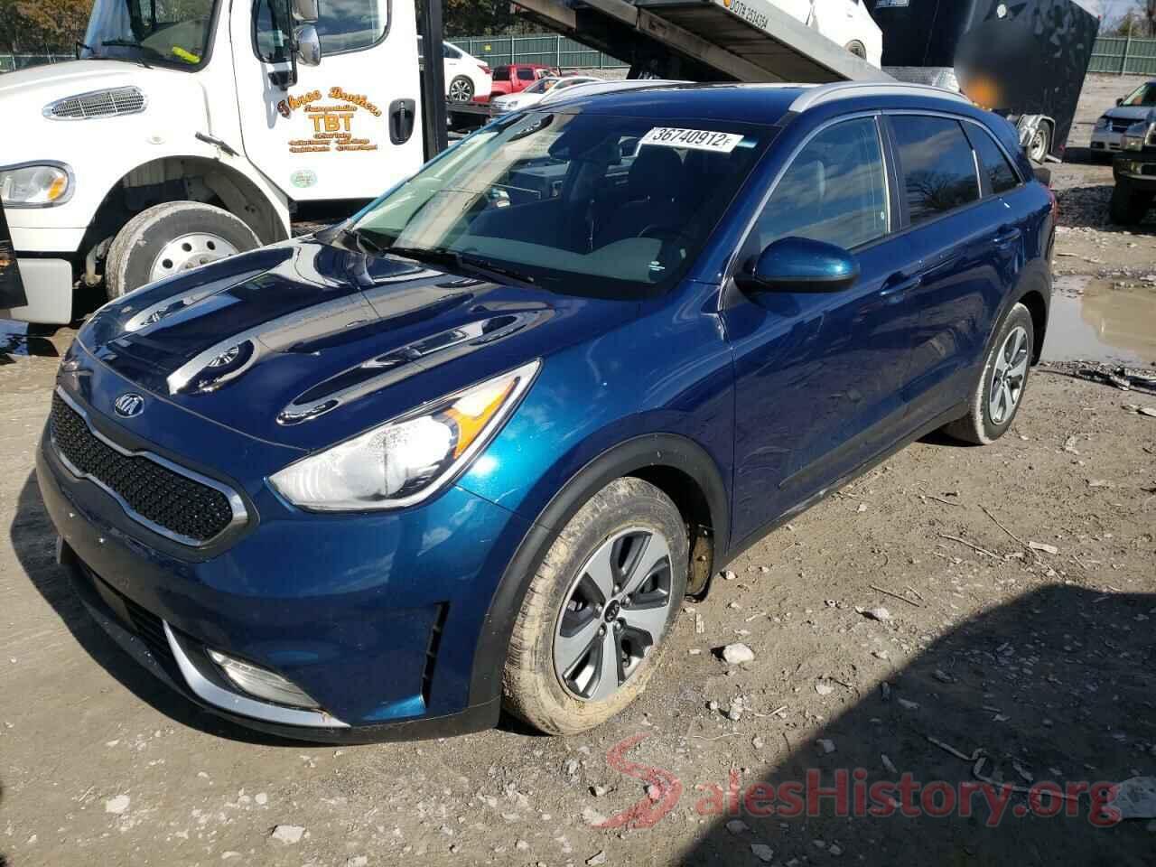 KNDCB3LC8J5201227 2018 KIA NIRO