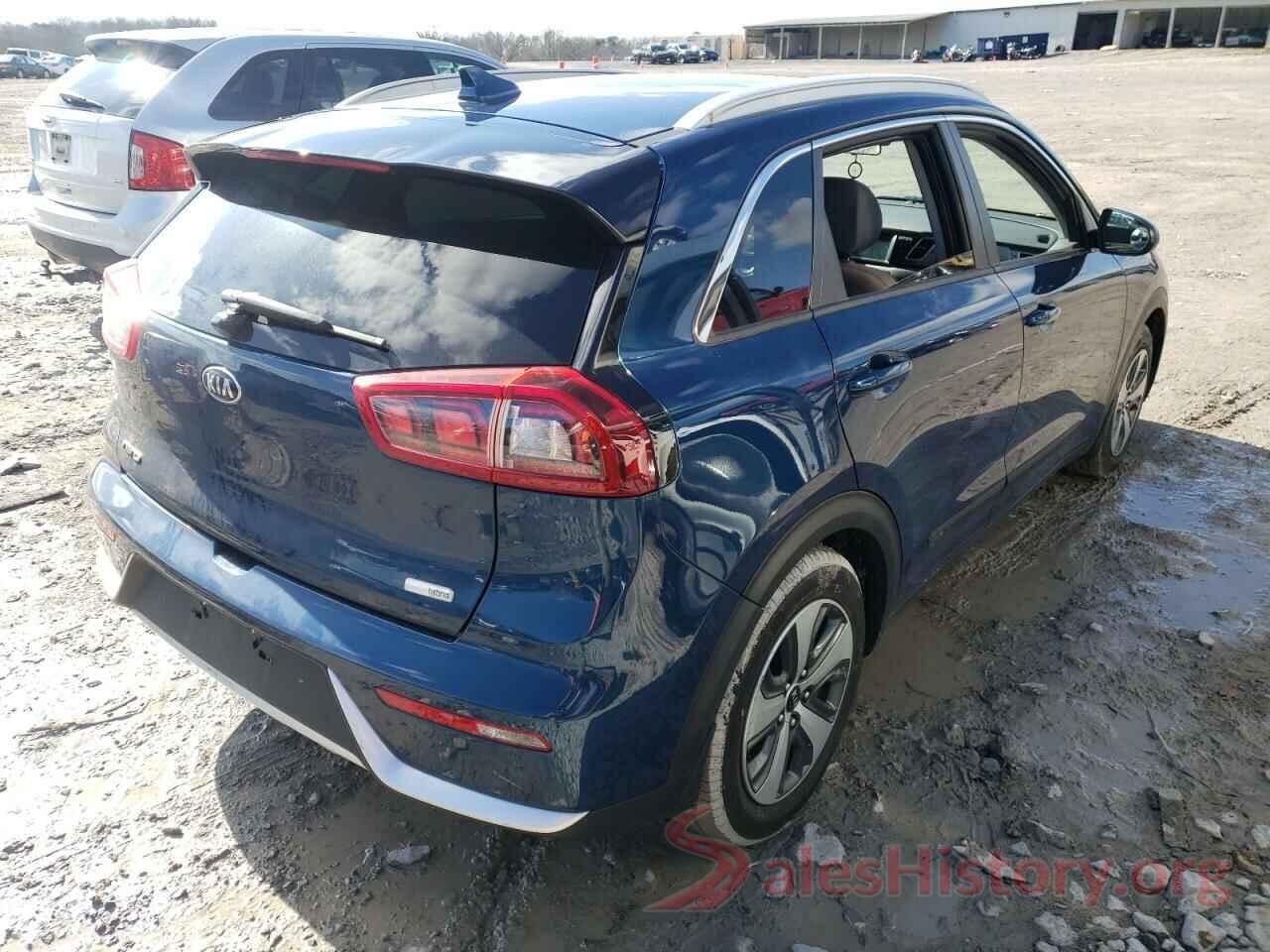 KNDCB3LC8J5201227 2018 KIA NIRO