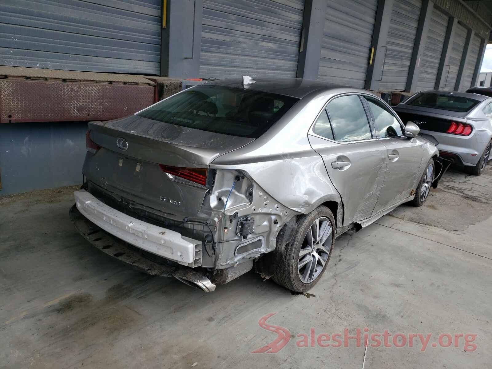 JTHBA1D2XJ5080093 2018 LEXUS IS