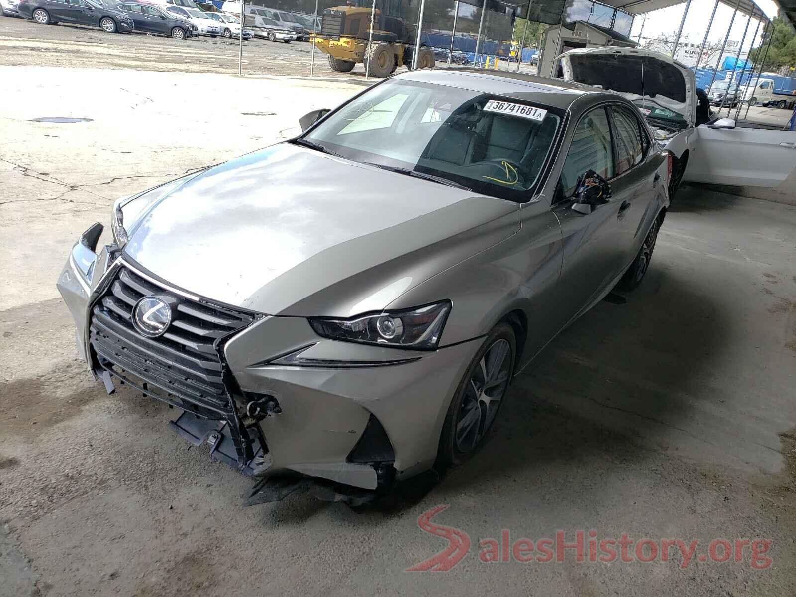 JTHBA1D2XJ5080093 2018 LEXUS IS