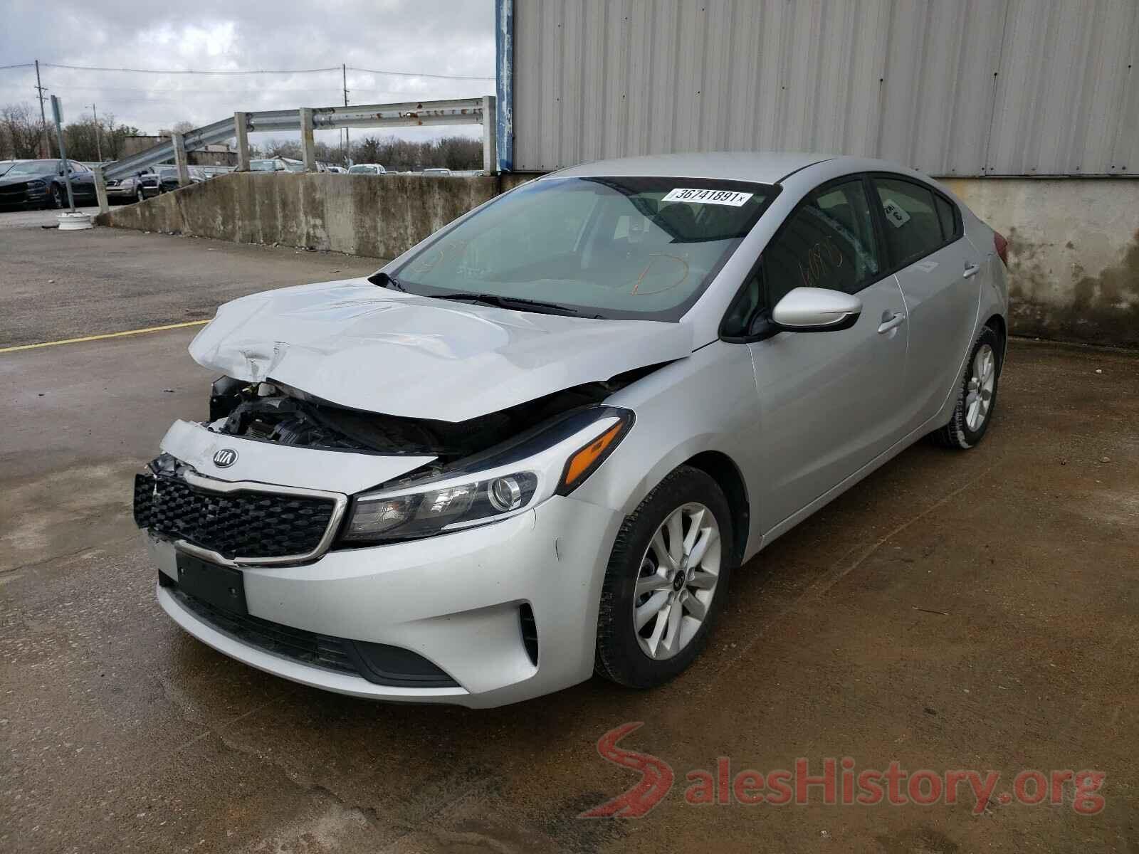 3KPFL4A78HE153006 2017 KIA FORTE