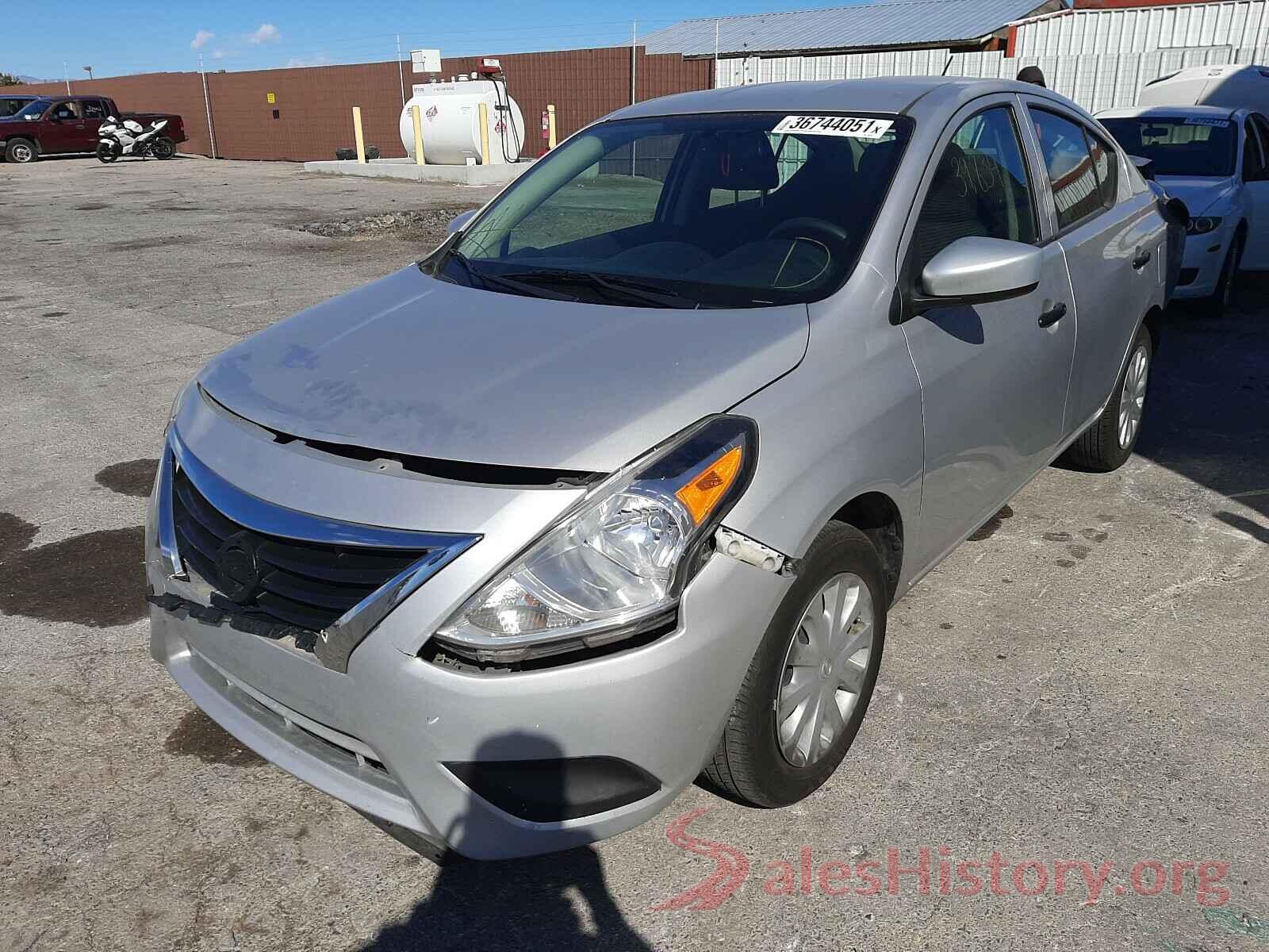 3N1CN7AP6JL805222 2018 NISSAN VERSA