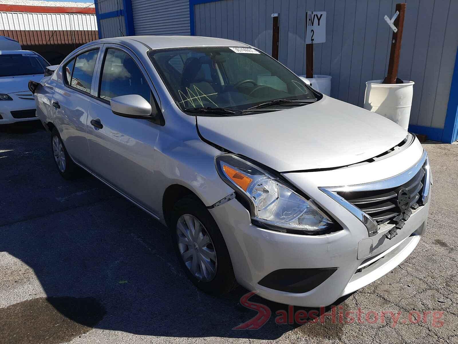 3N1CN7AP6JL805222 2018 NISSAN VERSA