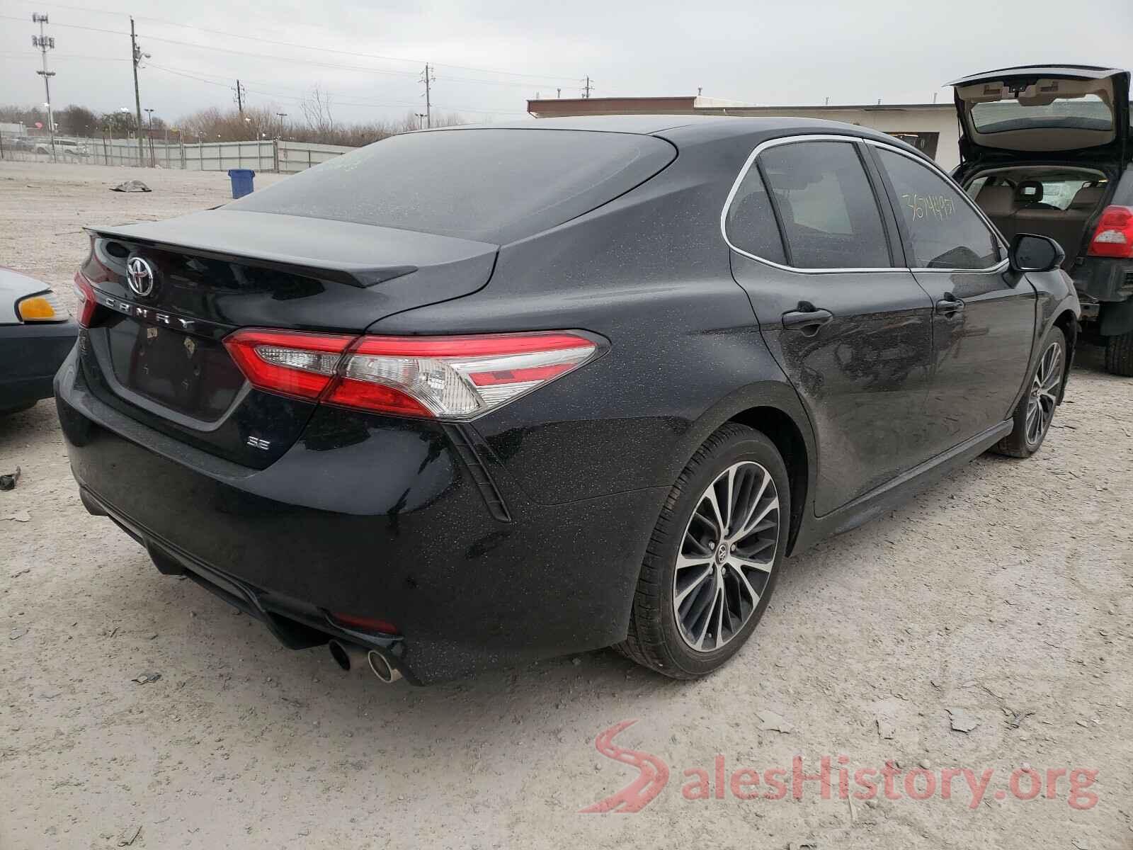 4T1B11HKXJU571728 2018 TOYOTA CAMRY