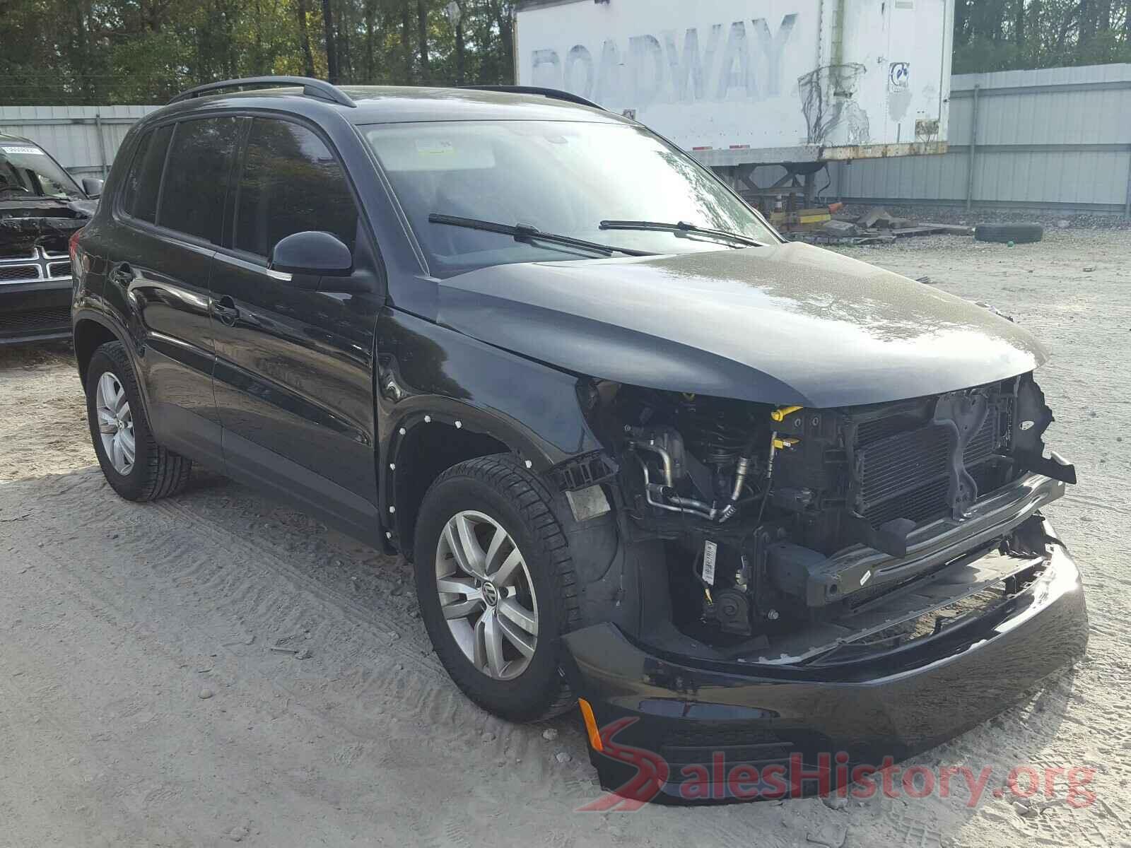 WVGAV7AX5HK020122 2017 VOLKSWAGEN TIGUAN