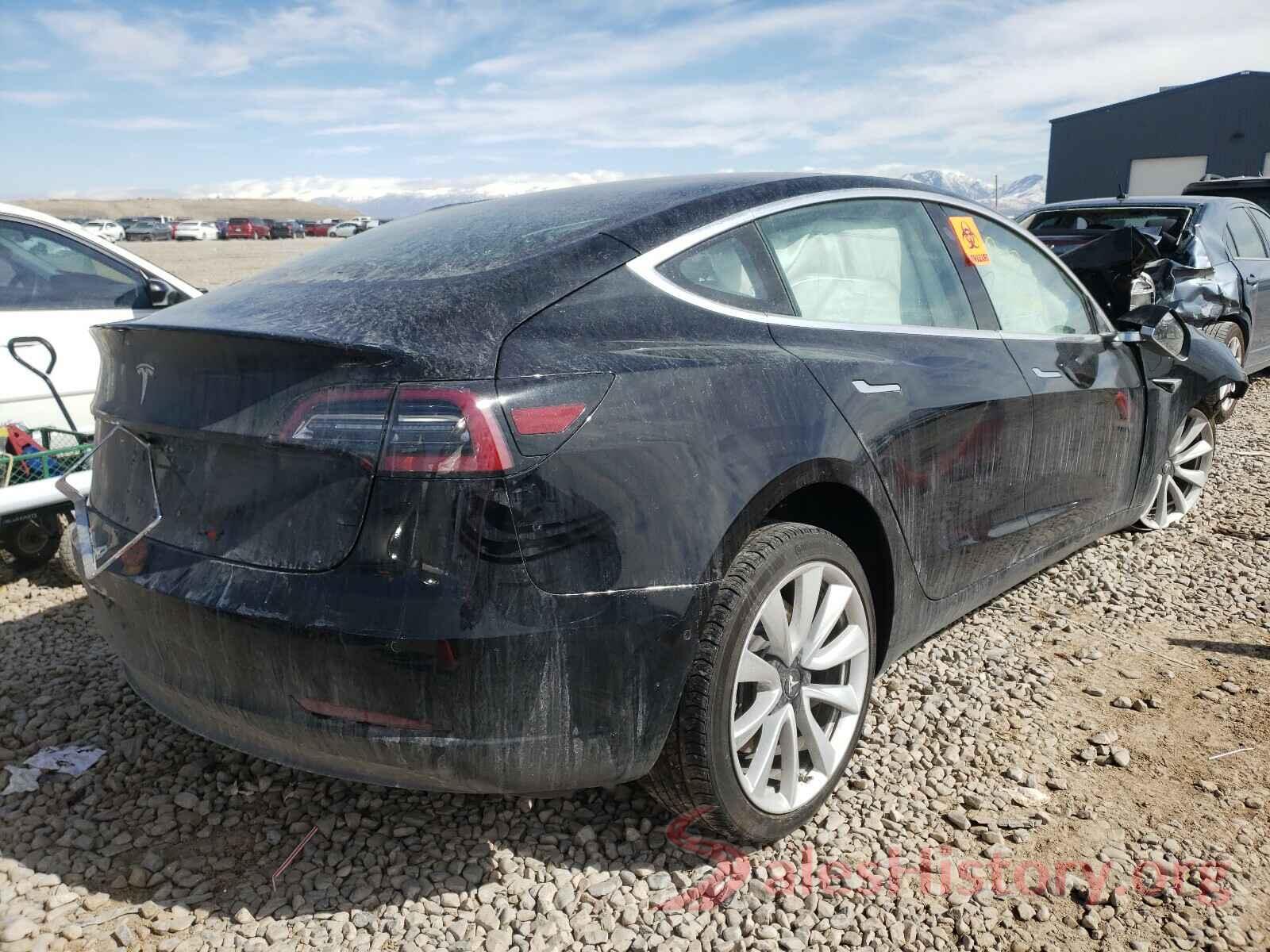 5YJ3E1EBXJF117134 2018 TESLA MODEL 3