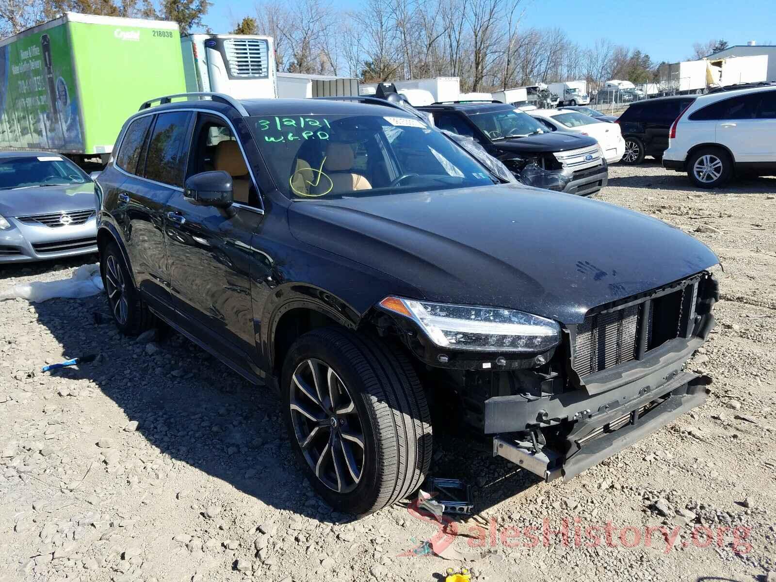 YV4A22PK0H1108011 2017 VOLVO XC90