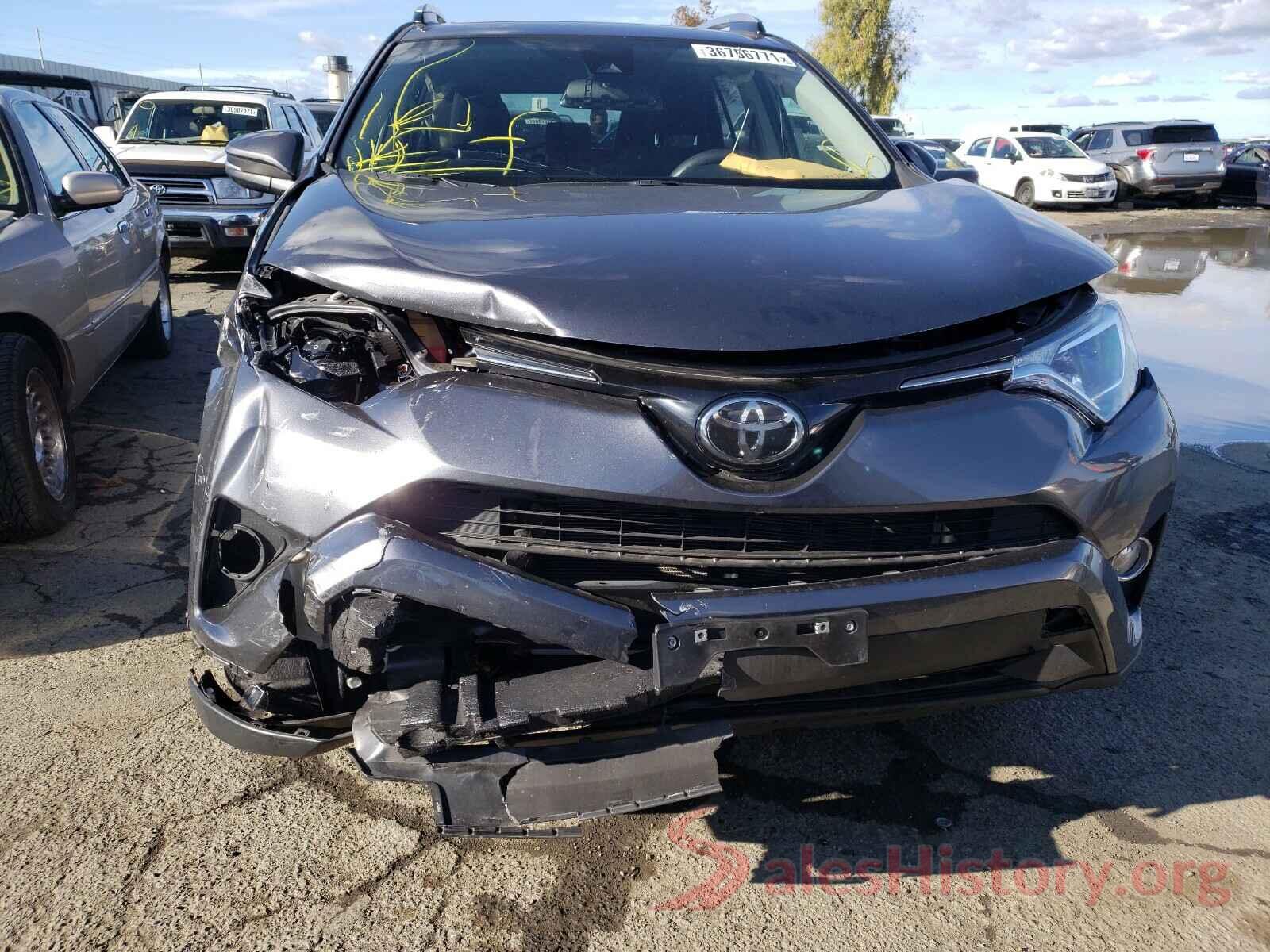 JTMRFREVXHD215775 2017 TOYOTA RAV4