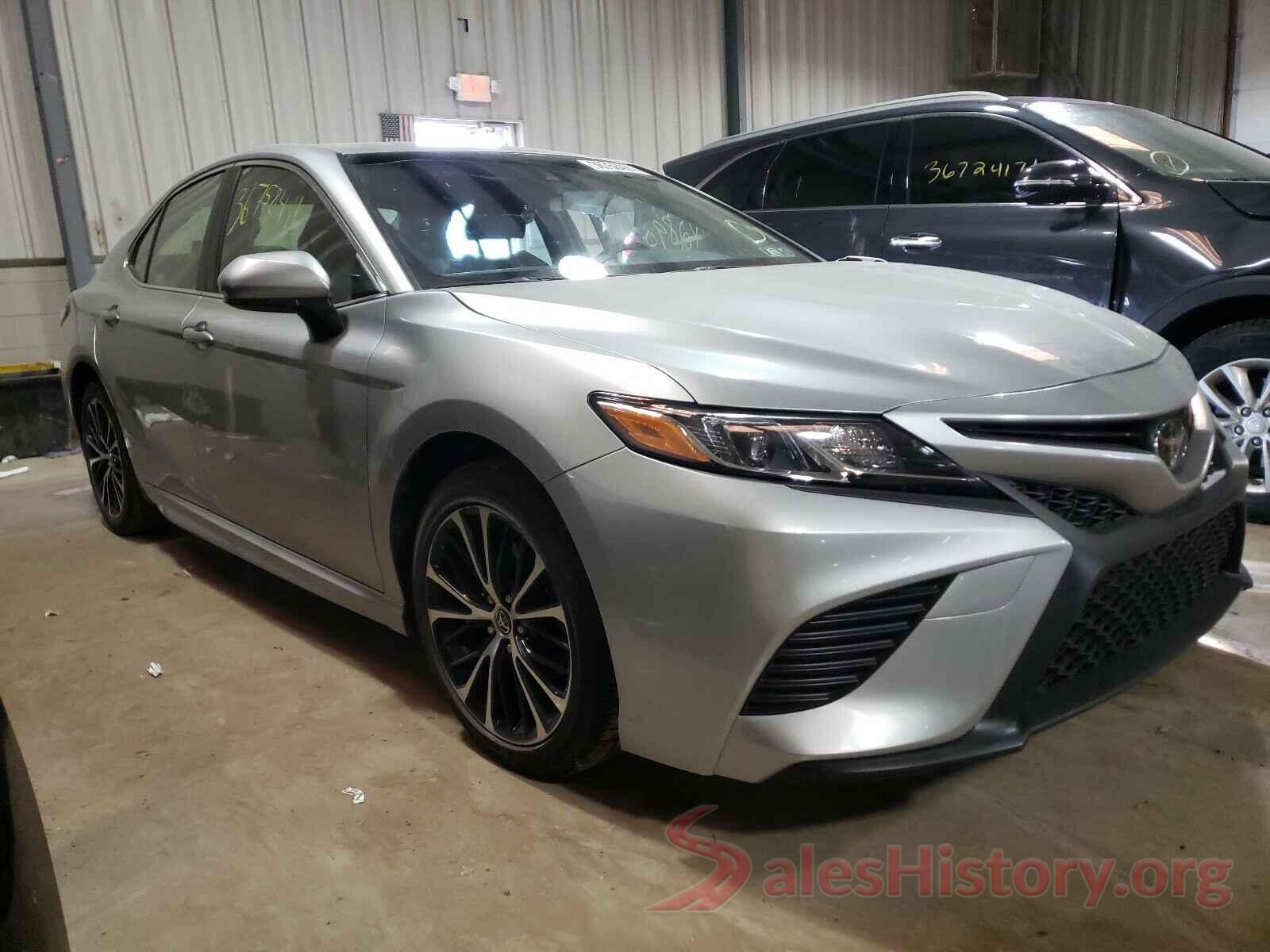 JTNB11HK1J3048913 2018 TOYOTA CAMRY