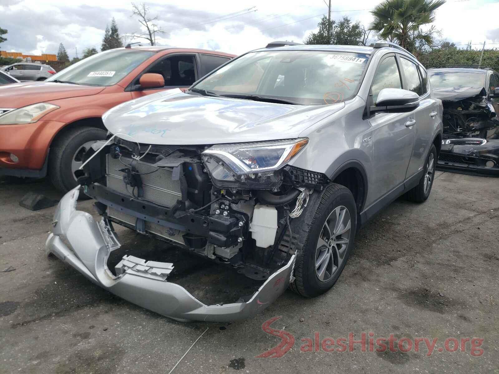 JTMRJREV8JD180576 2018 TOYOTA RAV4