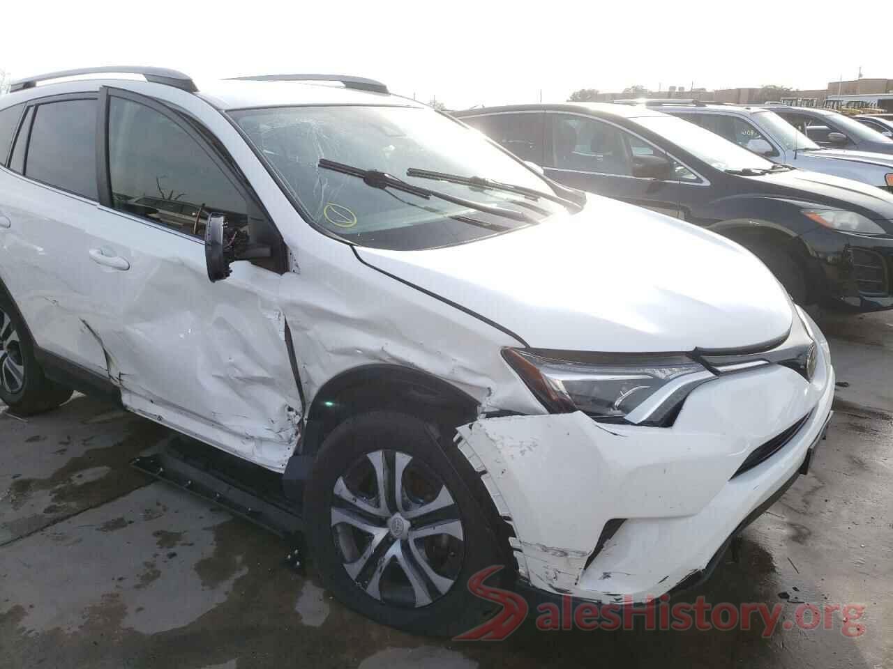 JTMZFREV7JJ212212 2018 TOYOTA RAV4