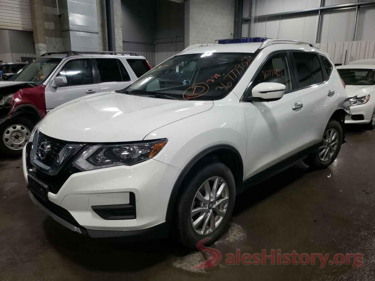 KNMAT2MV5HP507587 2017 NISSAN ROGUE