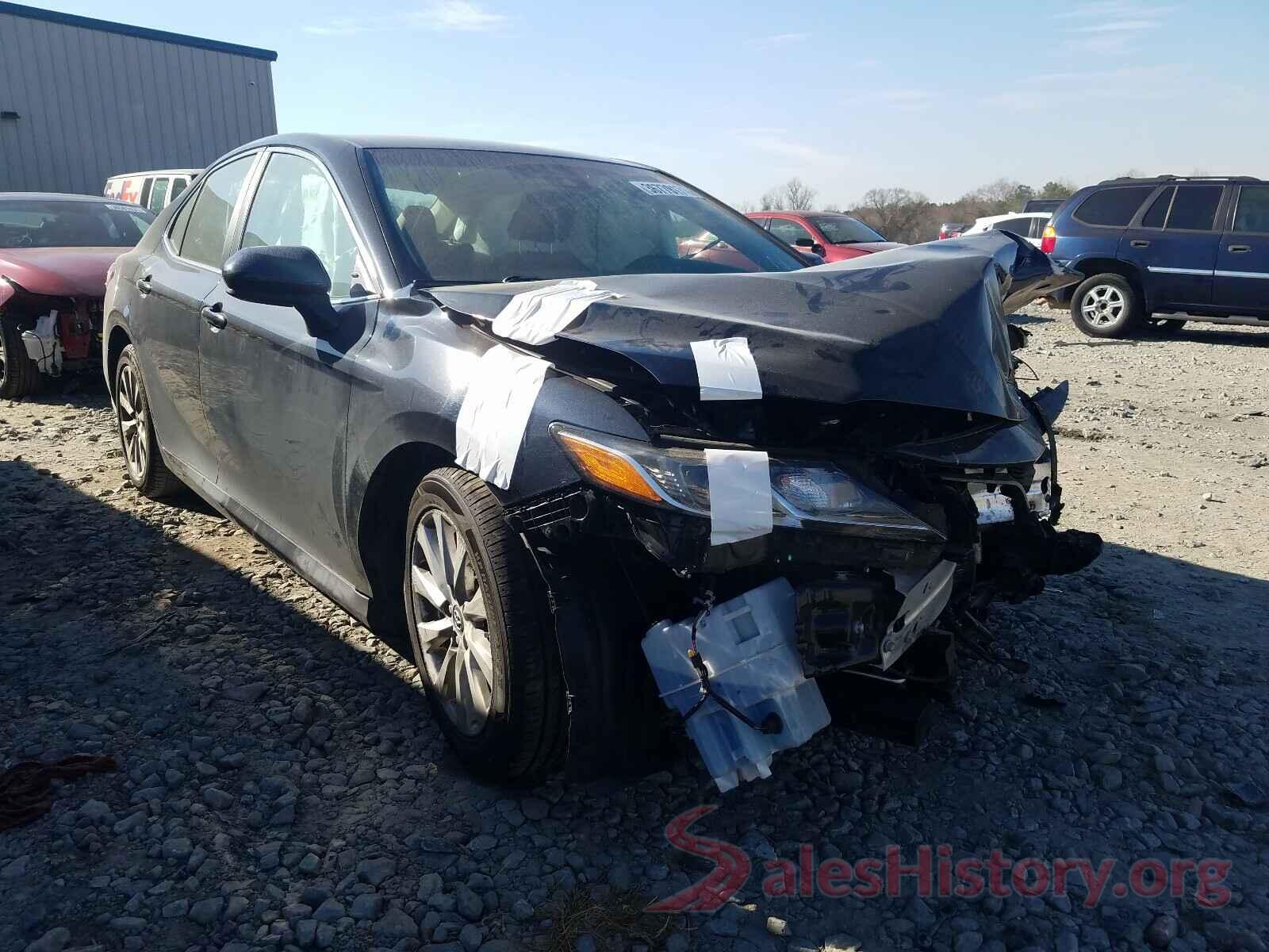 4T1B11HK4JU590548 2018 TOYOTA CAMRY