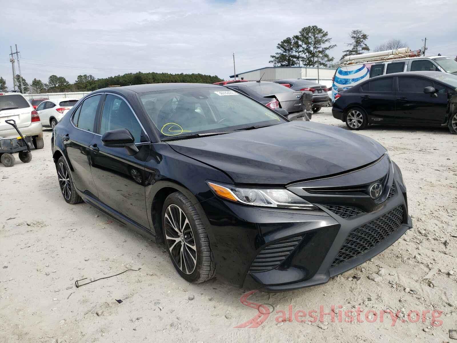 4T1B11HK3KU280747 2019 TOYOTA CAMRY