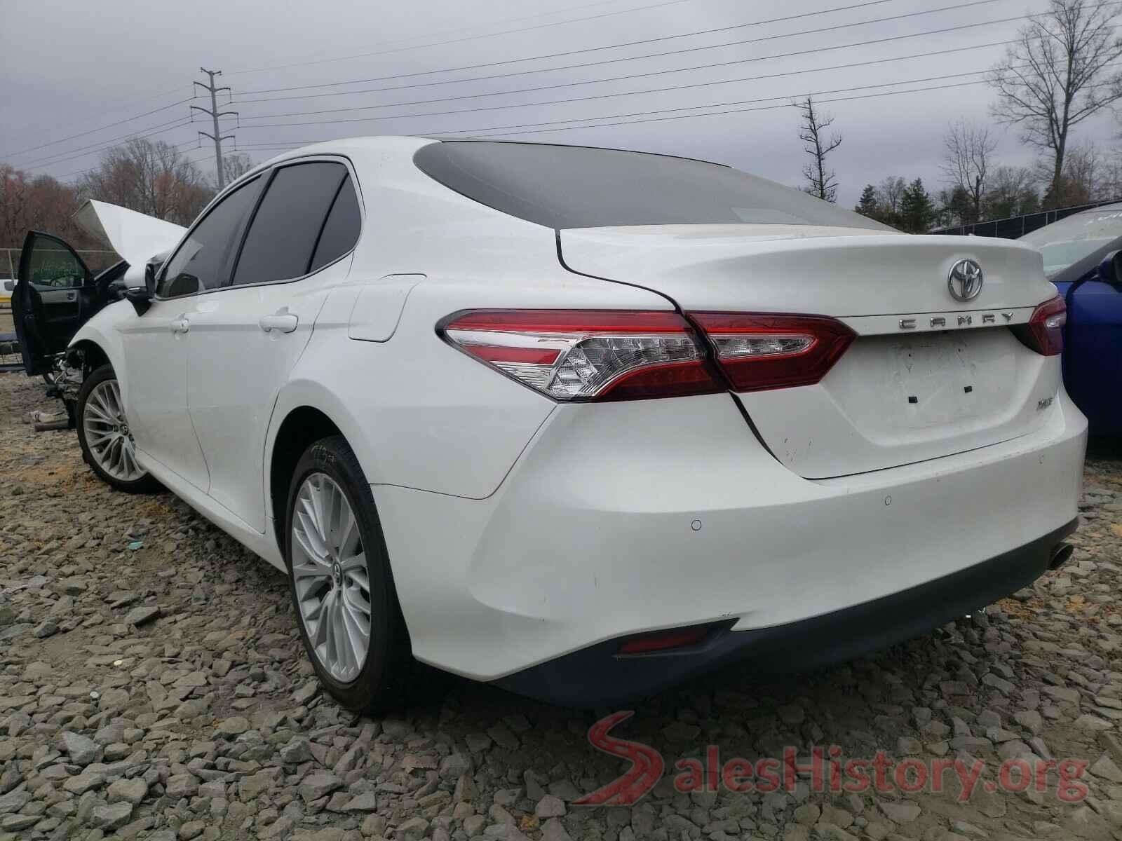 4T1B11HK2JU009371 2018 TOYOTA CAMRY