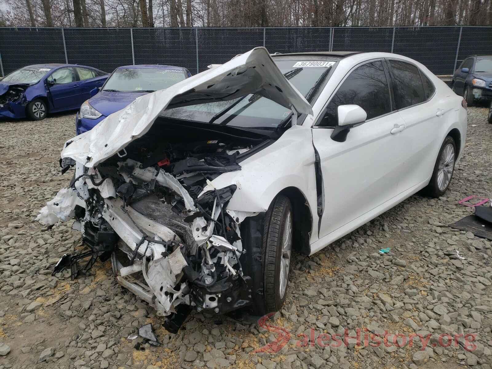 4T1B11HK2JU009371 2018 TOYOTA CAMRY