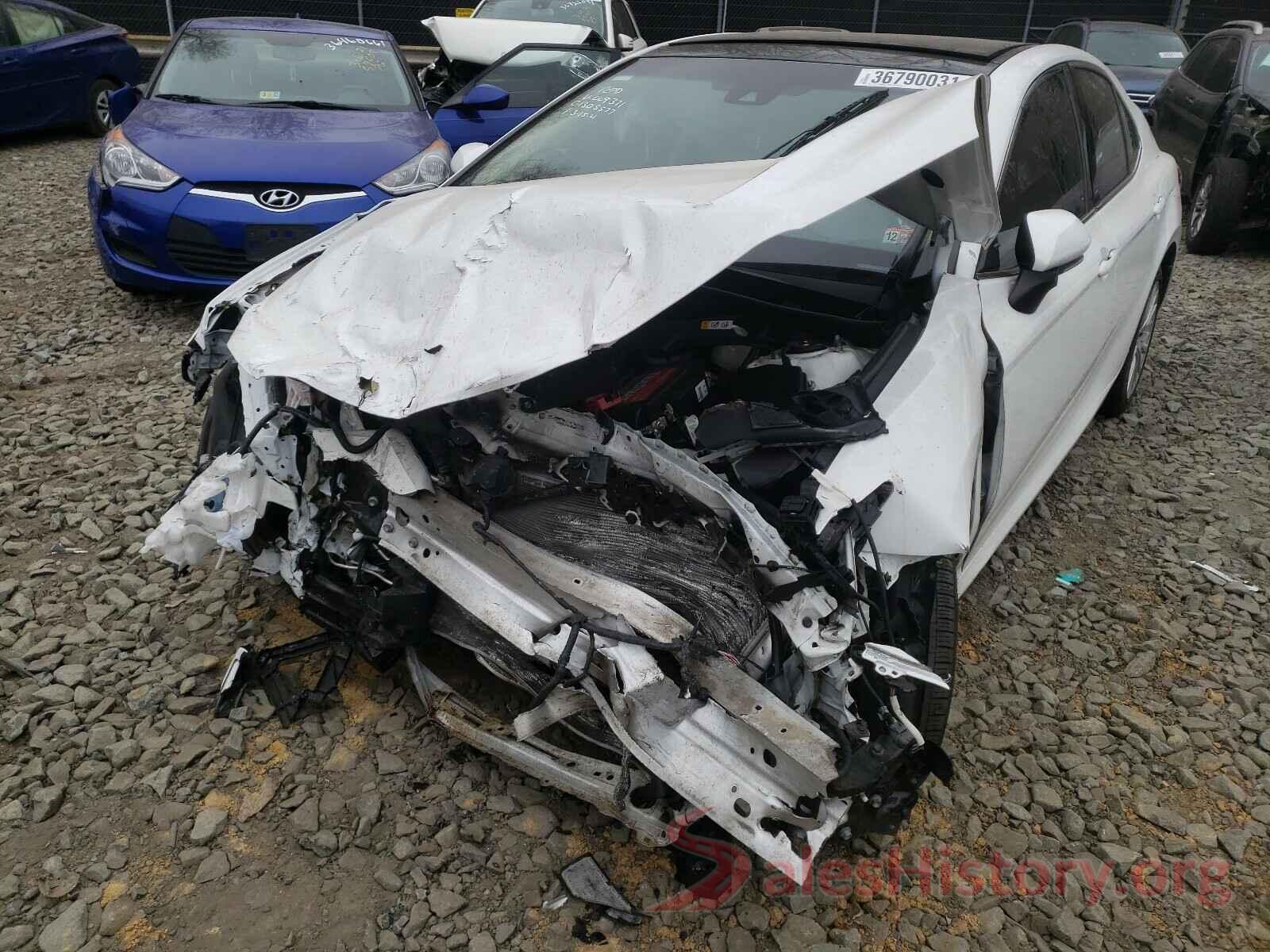 4T1B11HK2JU009371 2018 TOYOTA CAMRY