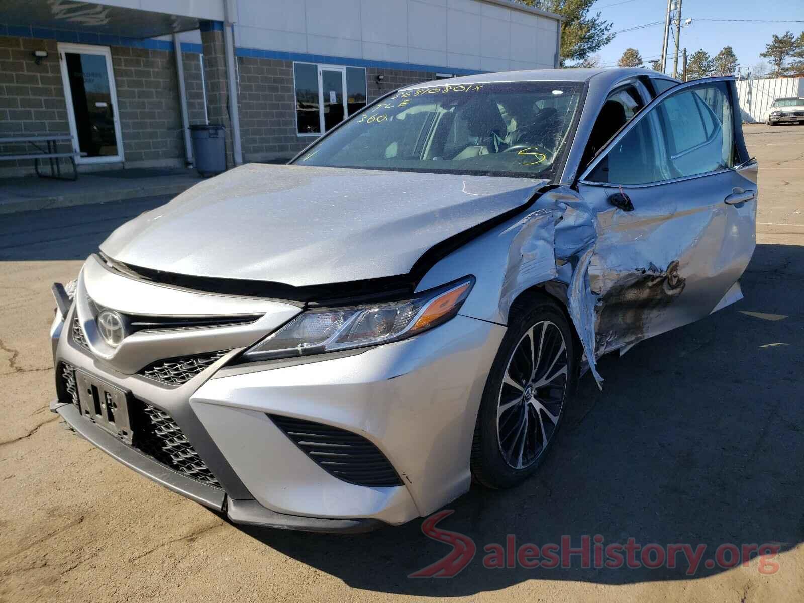 4T1B11HK9JU002093 2018 TOYOTA CAMRY