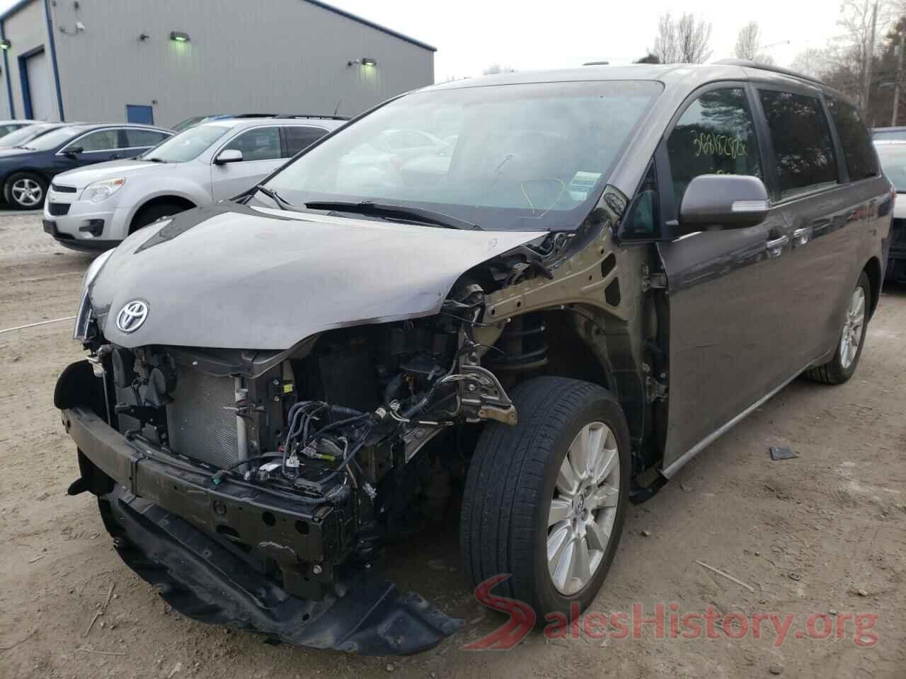 5TDDZ3DC3HS155812 2017 TOYOTA SIENNA