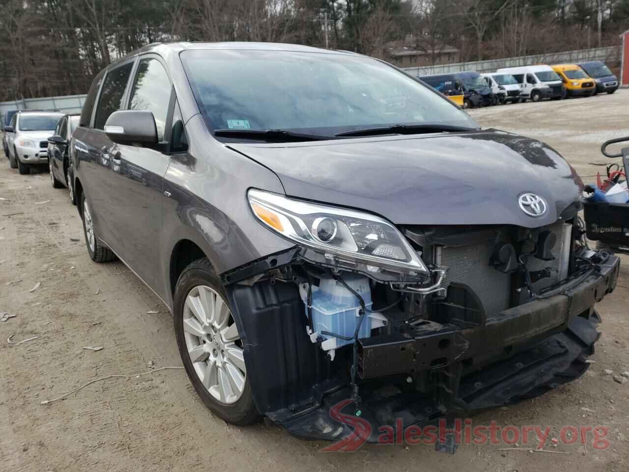 5TDDZ3DC3HS155812 2017 TOYOTA SIENNA