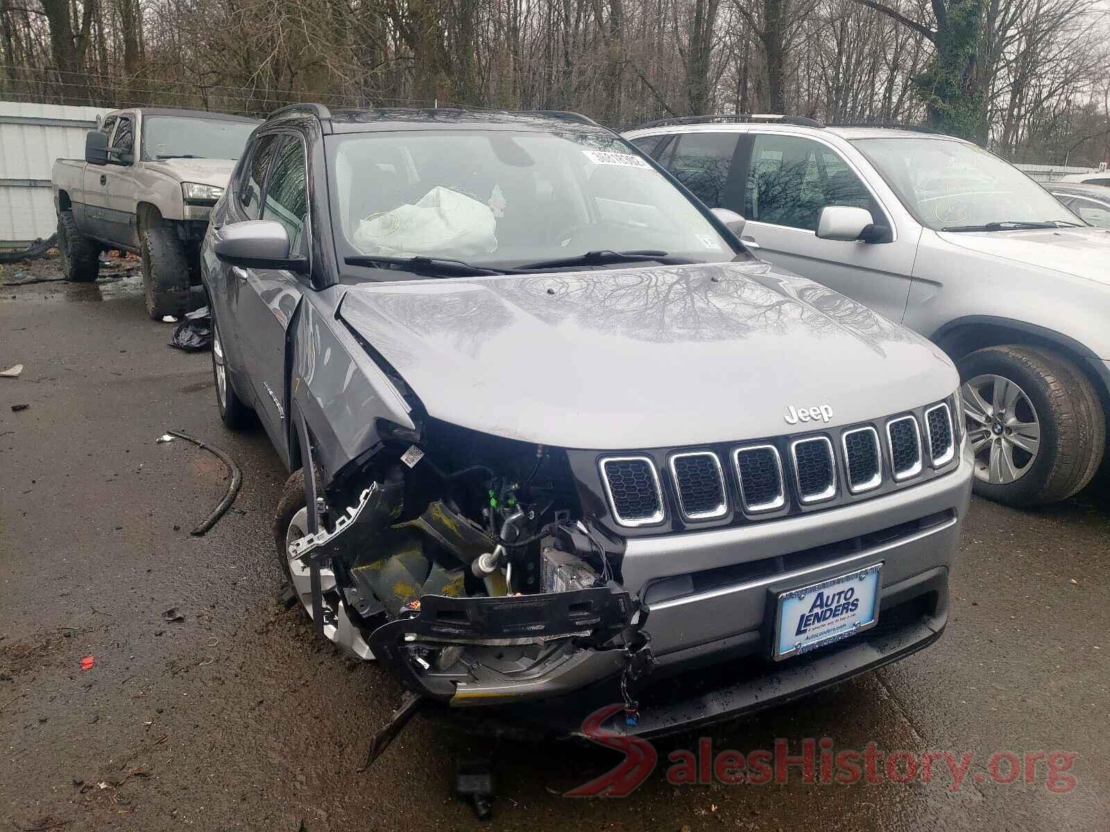 3C4NJDBB3JT252452 2018 JEEP COMPASS