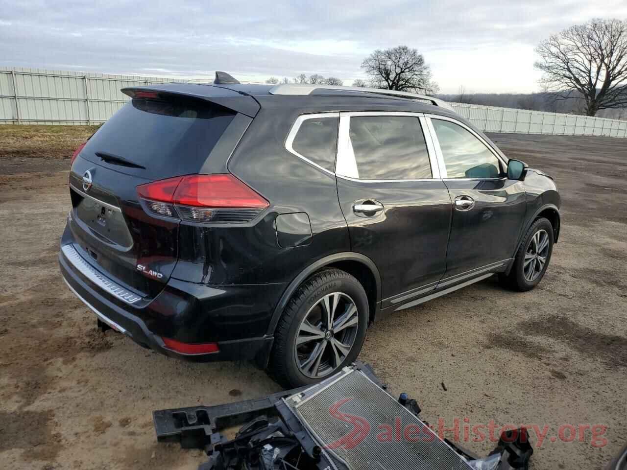 5N1AT2MV3HC778585 2017 NISSAN ROGUE