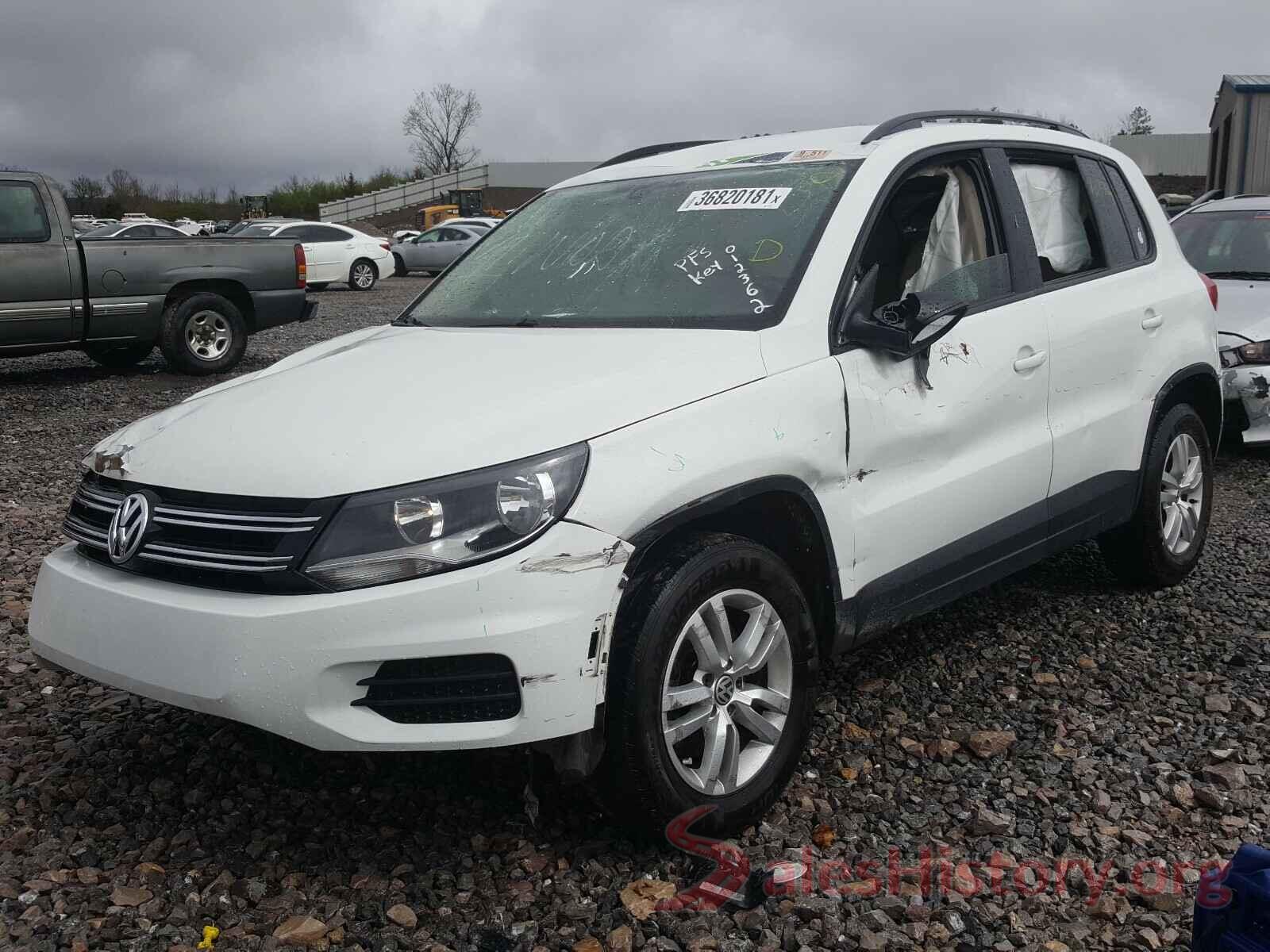 WVGAV7AX7HK012362 2017 VOLKSWAGEN TIGUAN