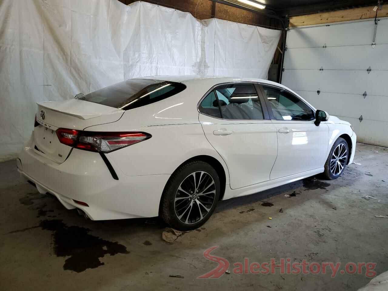 4T1B11HK1JU663309 2018 TOYOTA CAMRY